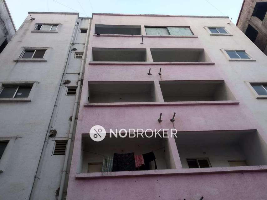 1 BHK Flat In Standalone Building  For Sale  In  Vadgaon Budruk