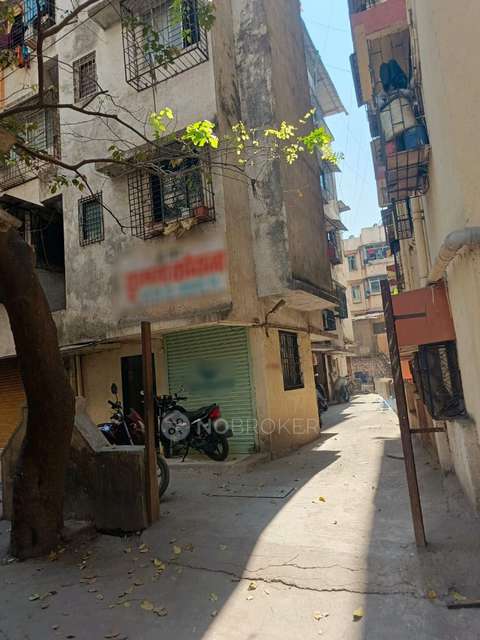 1 BHK Flat In Krishn Koyna B Wing For Sale  In Majiwada