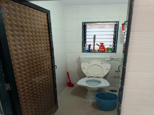 1 BHK Flat In Krishn Koyna B Wing For Sale  In Majiwada