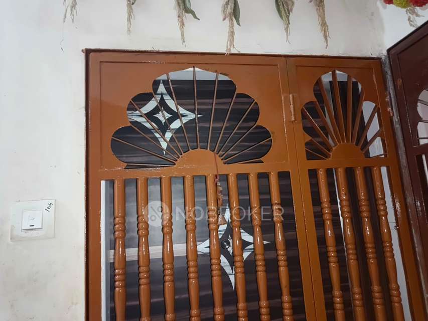 1 BHK Flat In Krishn Koyna B Wing For Sale  In Majiwada