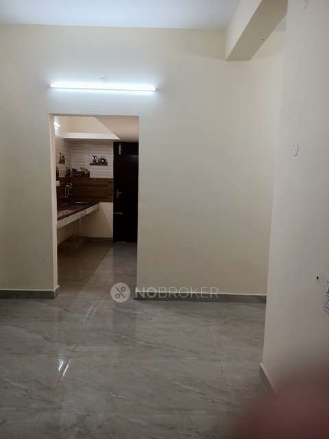 2 BHK Flat In Gokulam Gs Residency Saligramam For Sale  In Saligramam