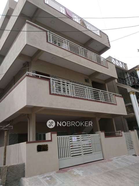 4+ BHK Flat In Standalone Building  For Sale  In R.m.v. 2nd Stage