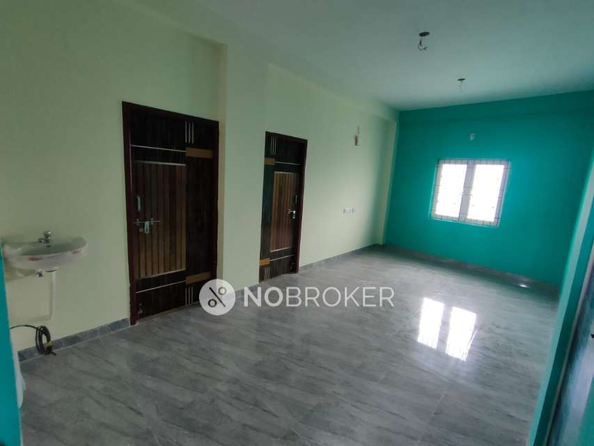 4+ BHK Flat For Sale  In Siruseri