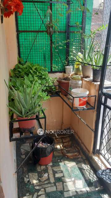 2 BHK Flat For Sale  In Govindpuri