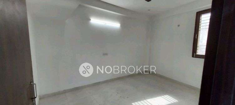 1 RK Flat In Standalone Building  for Rent  In Sector 110