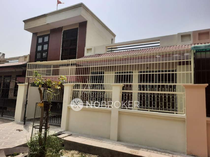 2 BHK House for Rent  In Raipur Village
