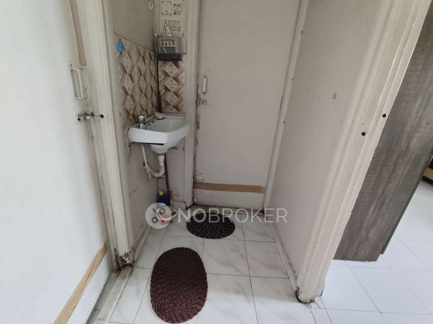 1 BHK Flat In Hastipuram for Rent  In Padmavati Nagar