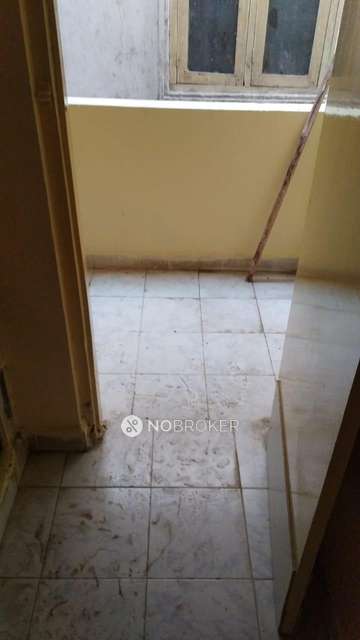 2 BHK Flat In Rohit Towers For Sale  In Miyapur