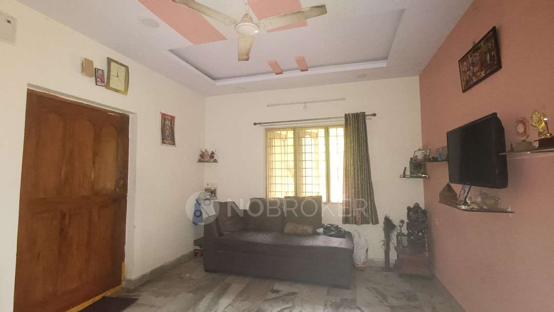 2 BHK Flat In Neha Plaza, Gk Colony, Neredmett,secunderabad For Sale  In Neha Plaza