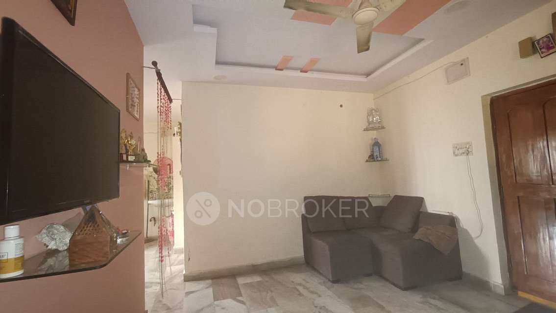 2 BHK Flat In Neha Plaza, Gk Colony, Neredmett,secunderabad For Sale  In Neha Plaza