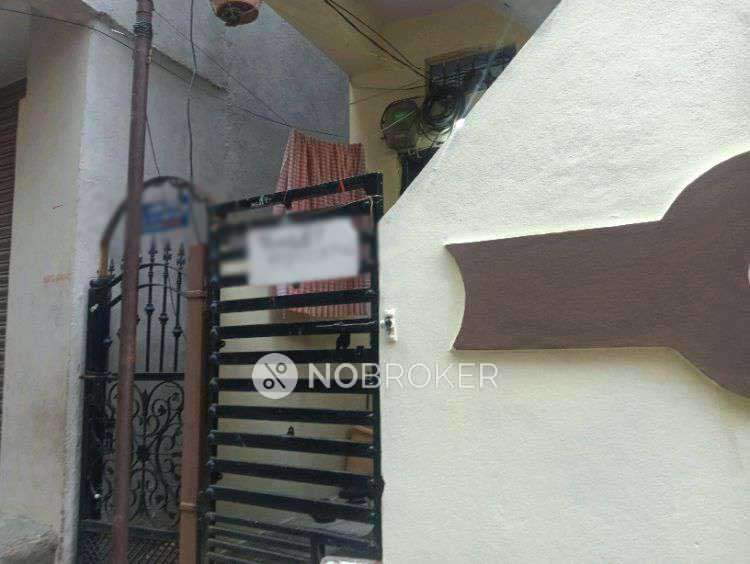 1 RK House for Rent  In Padmarao Nagar