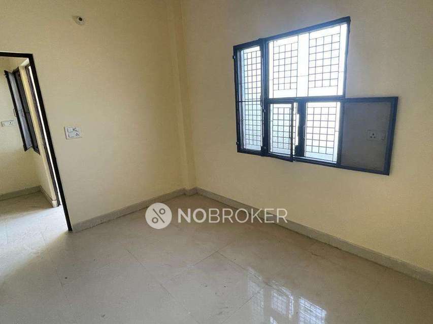 4 BHK Flat In Dda  Lig Flat For Sale  In Vikashpuri