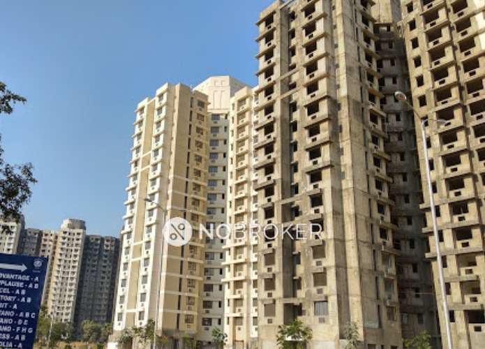 2 BHK Flat In Victory A For Sale  In  Vadawali