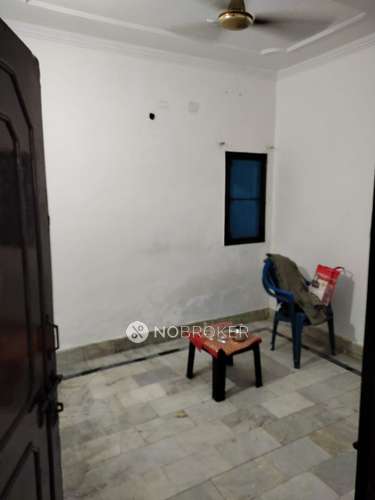 2 BHK Flat In Standalone Building  For Sale  In  Hari Nagar