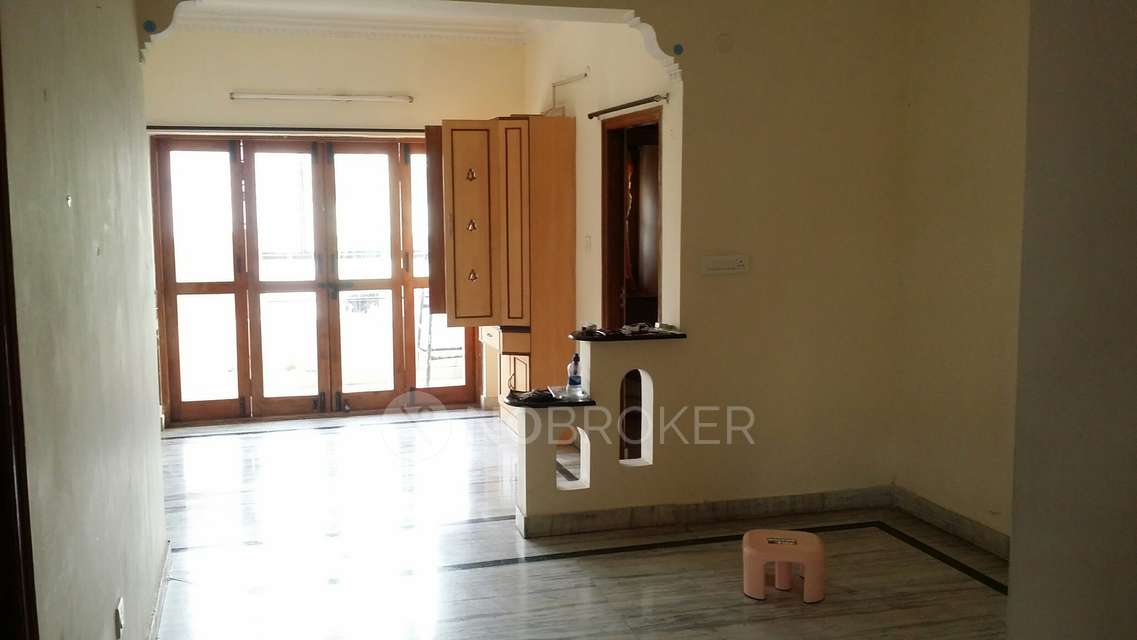 2 BHK Flat In Saptagiri  Mansion, Indira Nagar for Rent  In Indiranagar