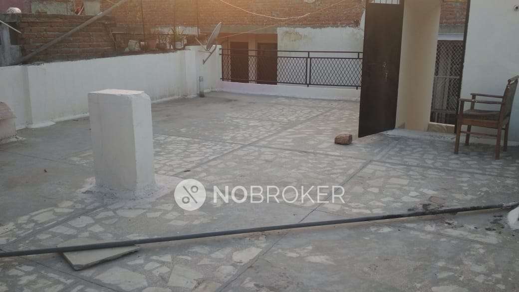 2 BHK Flat In Palm View Apartment For Sale  In Mehrauli