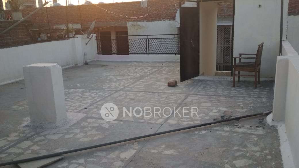 2 BHK Flat In Palm View Apartment For Sale  In Mehrauli