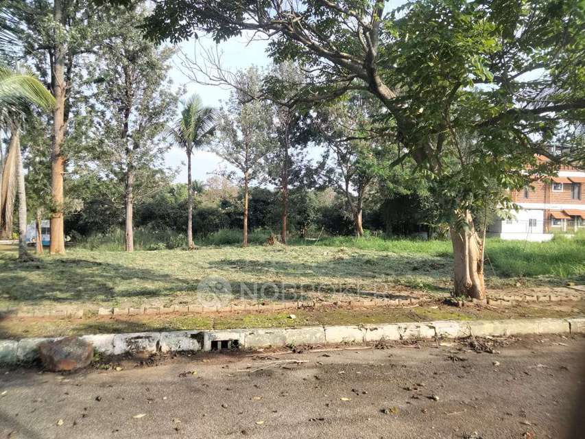 Plot For Sale  In Gokul Gardens  In Kaggalipura