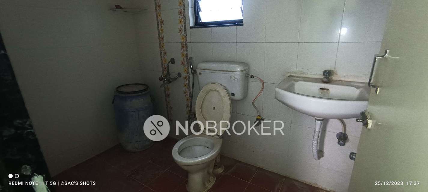 2 BHK Flat In Etasha Society for Rent  In Hadapsar