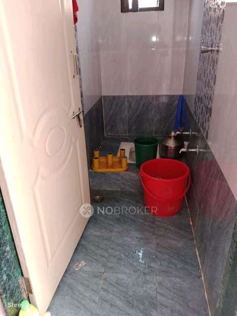 1 RK House for Rent  In Road ****** *