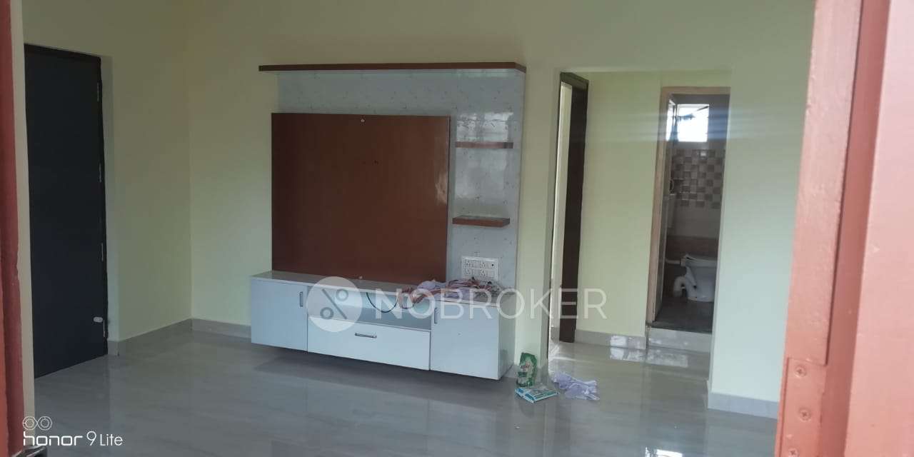 2 BHK Flat In Standalone Building  for Rent  In Mahadevapura 