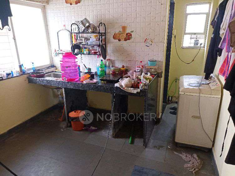 1 RK Flat In Shanti Sadan Roommate Required  for Rent  In Jijamata Chowk