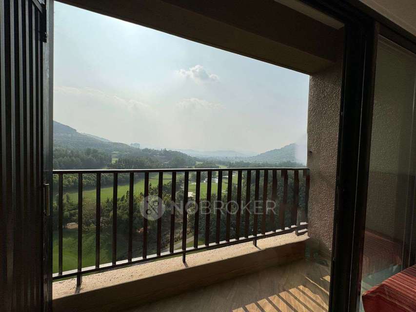 1 BHK Flat In Oxford Golf Resort for Rent  In Bavdhan