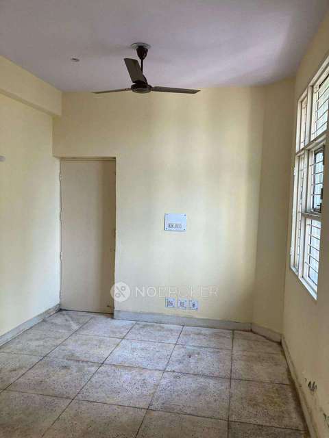 2 BHK Flat In Kamal Vihar Cghs  For Sale  In Dwaraka