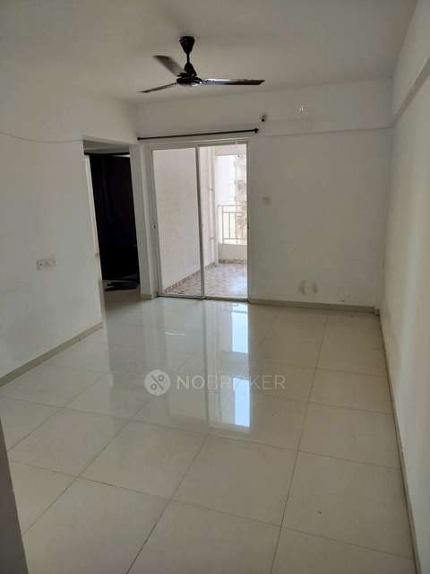 2 BHK Flat In Majestique Aqua for Rent  In Fursungi