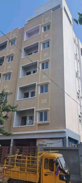 2 BHK Flat In Sri Sai Apartment,nagaram For Sale  In Srinivas Nagar Colony,park