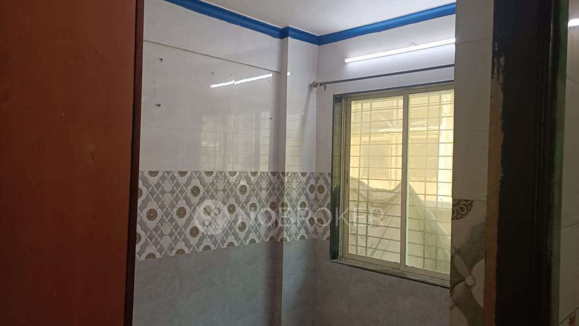 1 BHK Flat In Siddhivinayak Chs For Sale  In Naigaon West