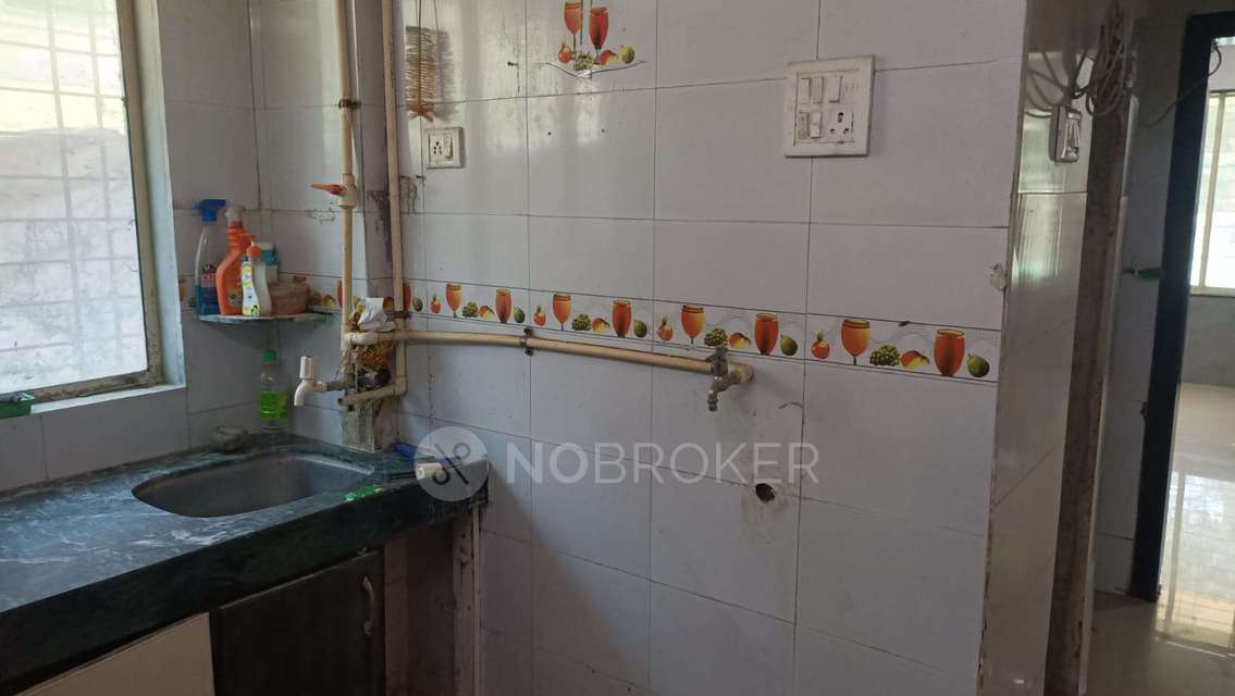 1 BHK Flat In Siddhivinayak Chs For Sale  In Naigaon West