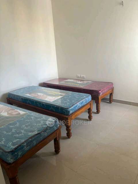 PG for Girls in Navalur