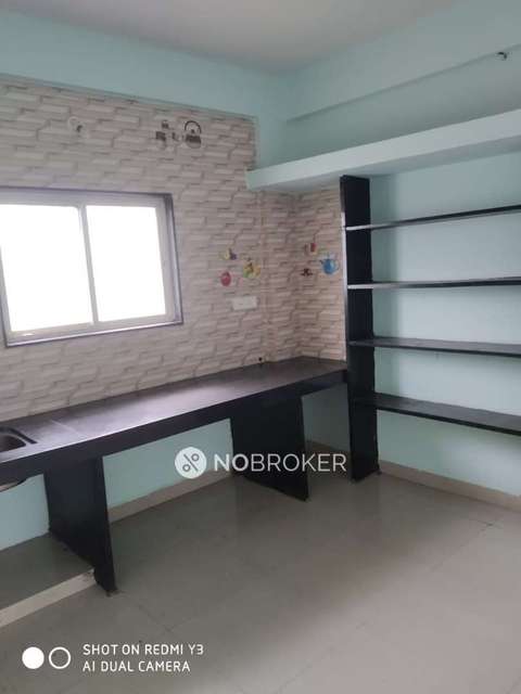 Godown/Warehouse in Uruli Dewachi, Pune for sale 