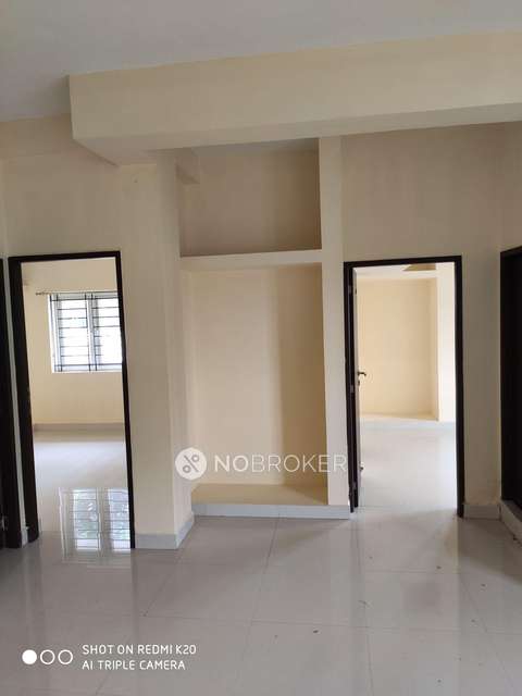 2 BHK Flat In Ahmed Apartment For Sale  In Selaiyur