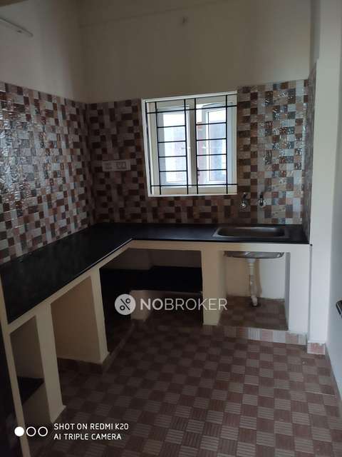 2 BHK Flat In Ahmed Apartment For Sale  In Selaiyur