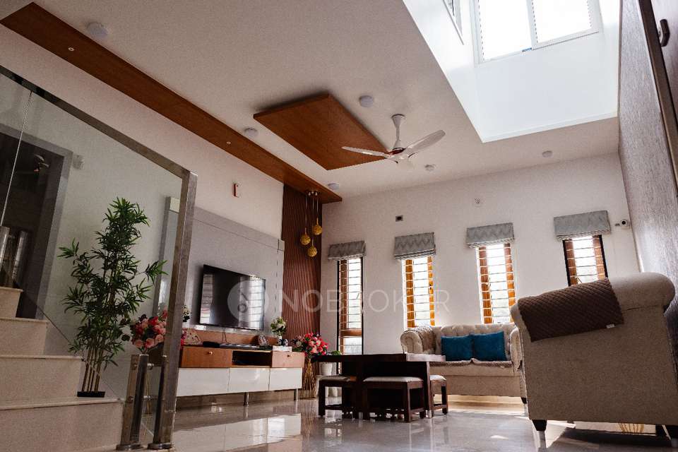 4+ BHK House For Sale  In Sarjapura