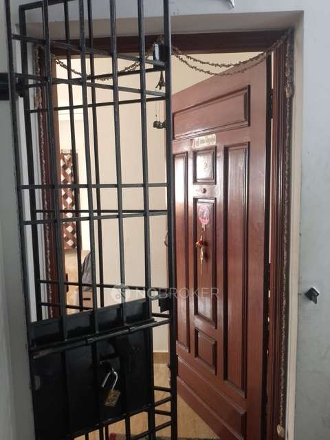 2 BHK Flat In Nana Kumaran Kudil For Sale  In Kodambakkam