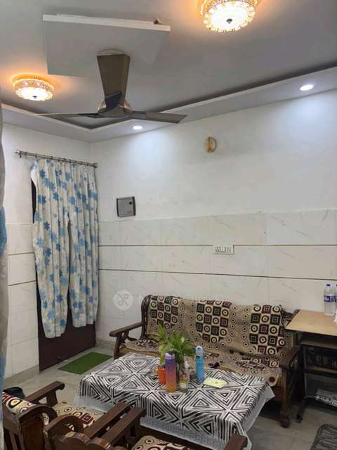 Single Room for Male In 2 BHK  In C5 Block Sector 5 Rohini In C525, Pocket 5, Sector 5c, Rohini, New Delhi, Delhi, 110085, India