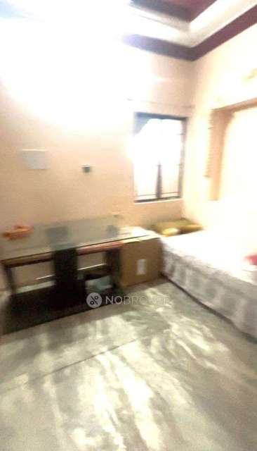 PG for Girls in Shivaji Nagar 