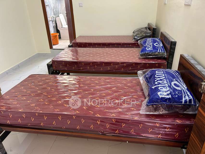 PG for Boys in Balachandra Layout