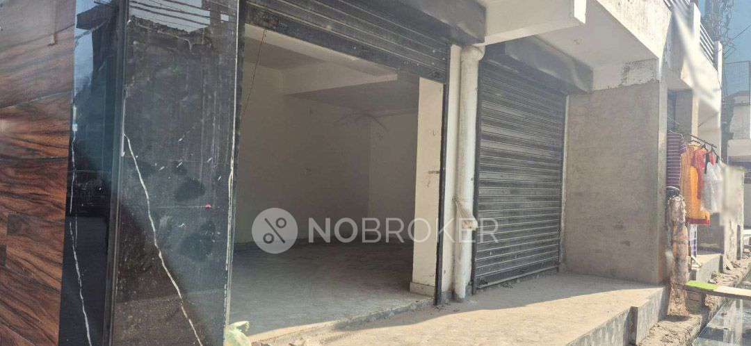 Shop in Hazipur, Noida for Rent 