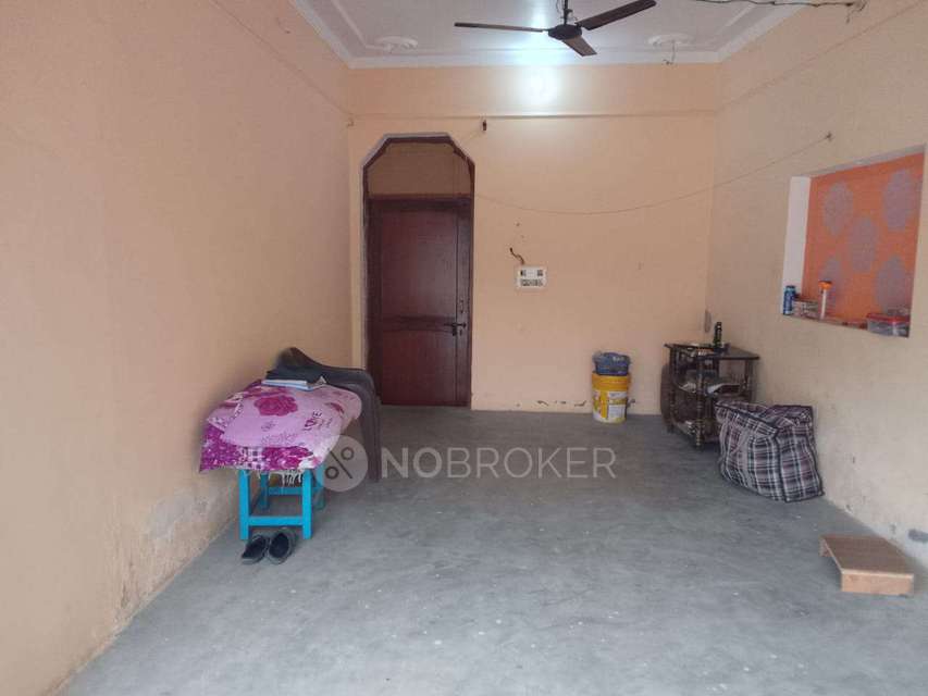 Shop in Bahadurgarh, Delhi for Rent 