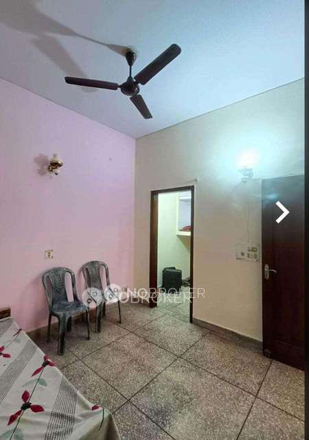 3 BHK Flat In Standalone Building	 	 For Sale  In Rajouri Garden