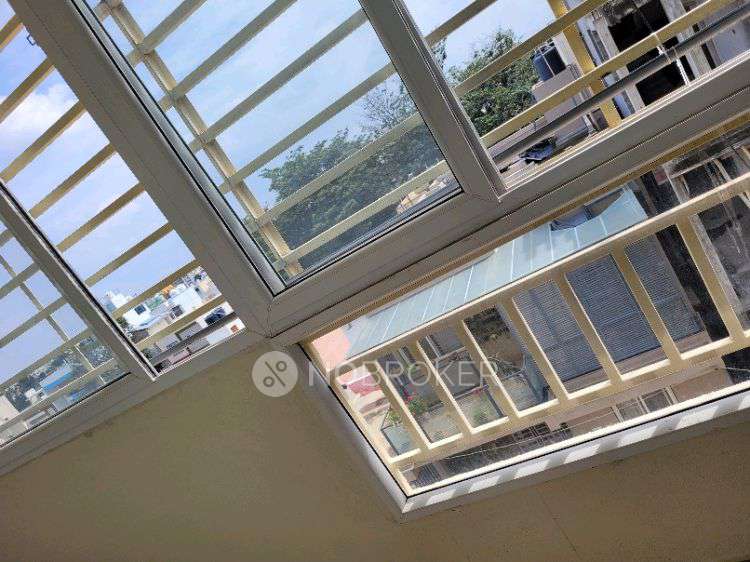 2 BHK Flat In Bhadras Paradise, Nri Layout For Sale  In Ramamurthy Nagar