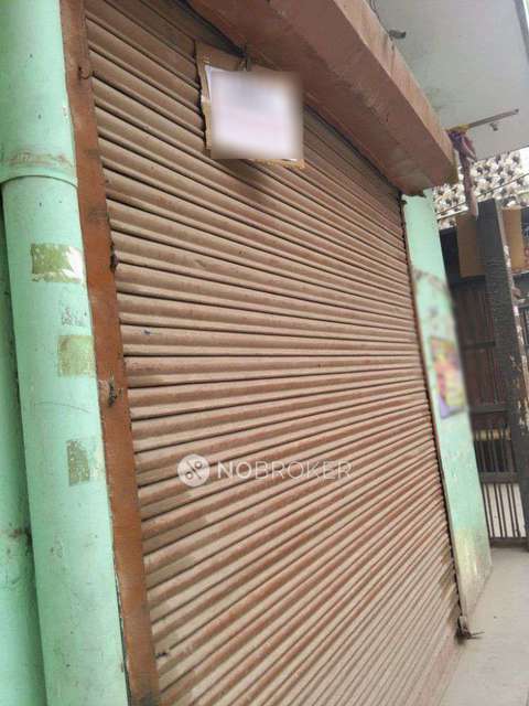 Shop in Manglapuri, Delhi for Rent 