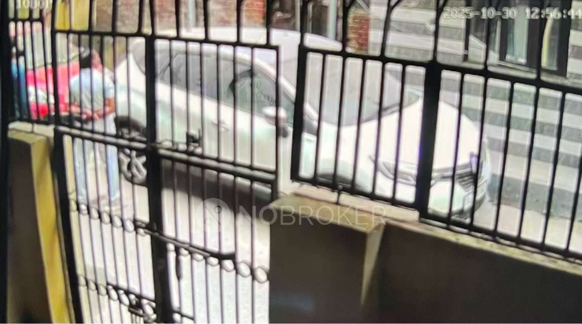 1 BHK House for Rent  In Rohini 