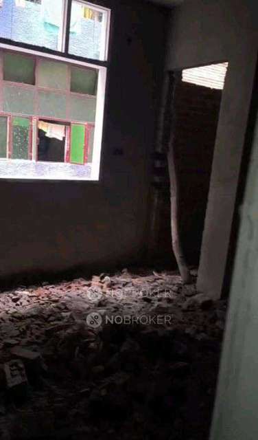 2 BHK Flat In 22929, Gali No.3 Mandawali Railway Colony  For Sale  In Gauri Shankar Mandir