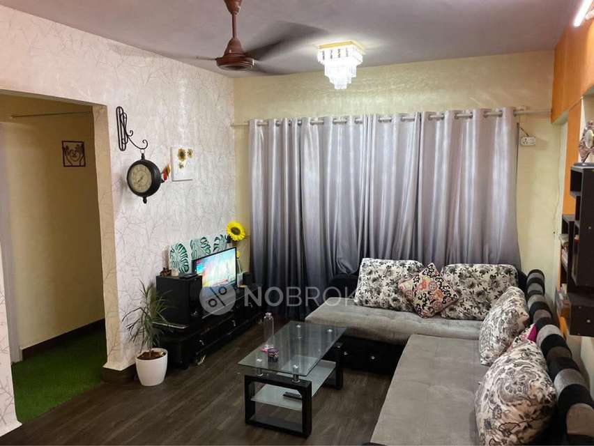 Single Room for Female In 2 BHK  In Karthik Complex In Andheri West