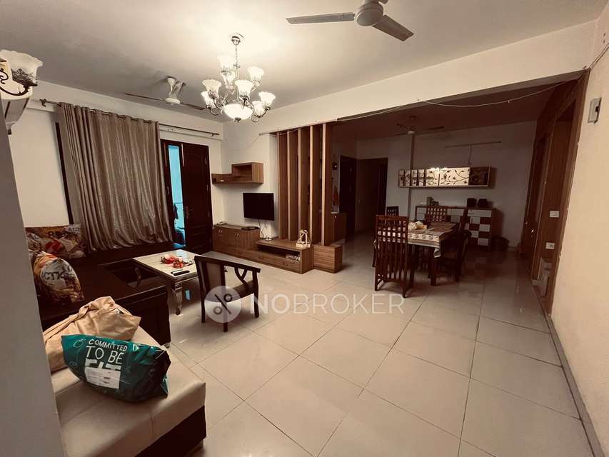 Single Room for Male In 4+ BHK  In Gazebo In Sector 38, 